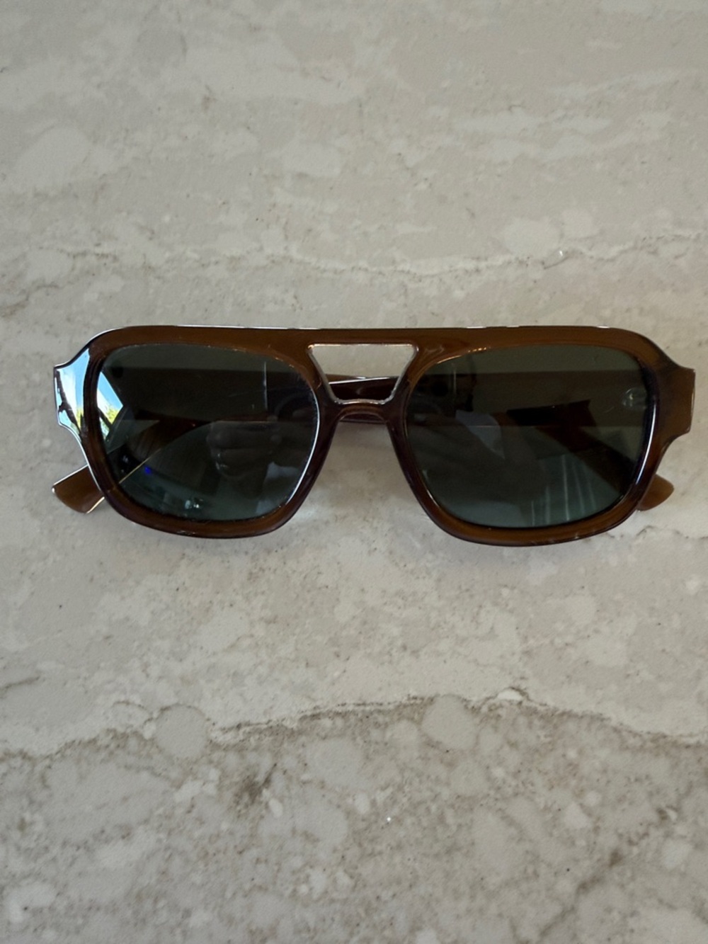 Meller Retro Brown Sunglasses with Green Lenses